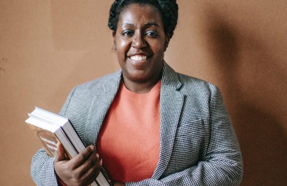 pexels-katerina-holmes-5905898