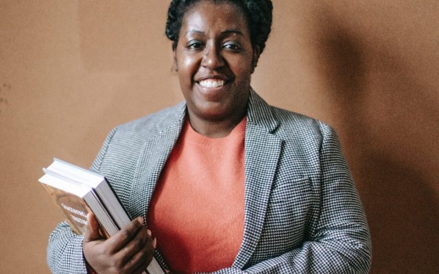 pexels-katerina-holmes-5905898